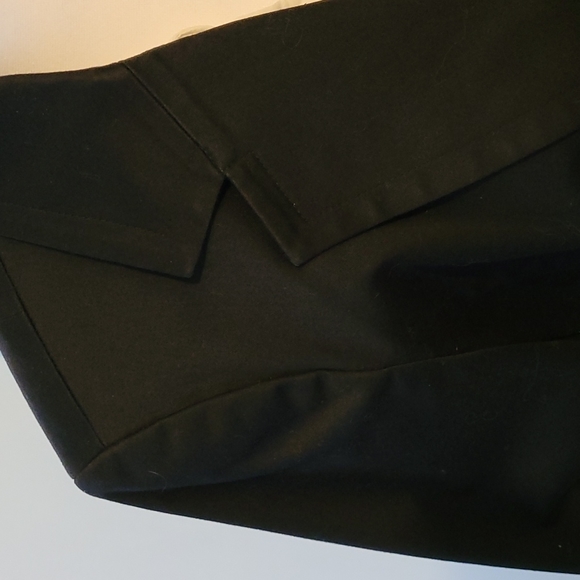 Blazer - Picture 3 of 4